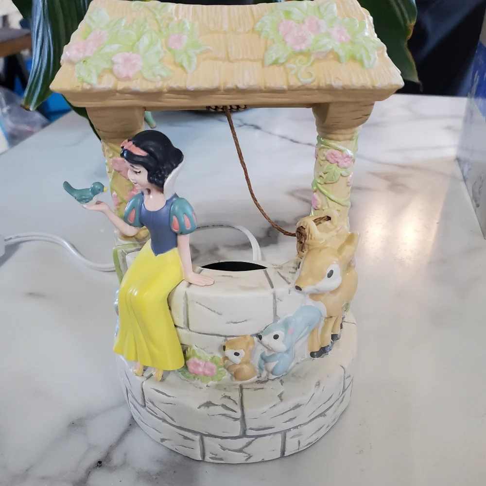 Disney’s Snow White Scentsy Warmer